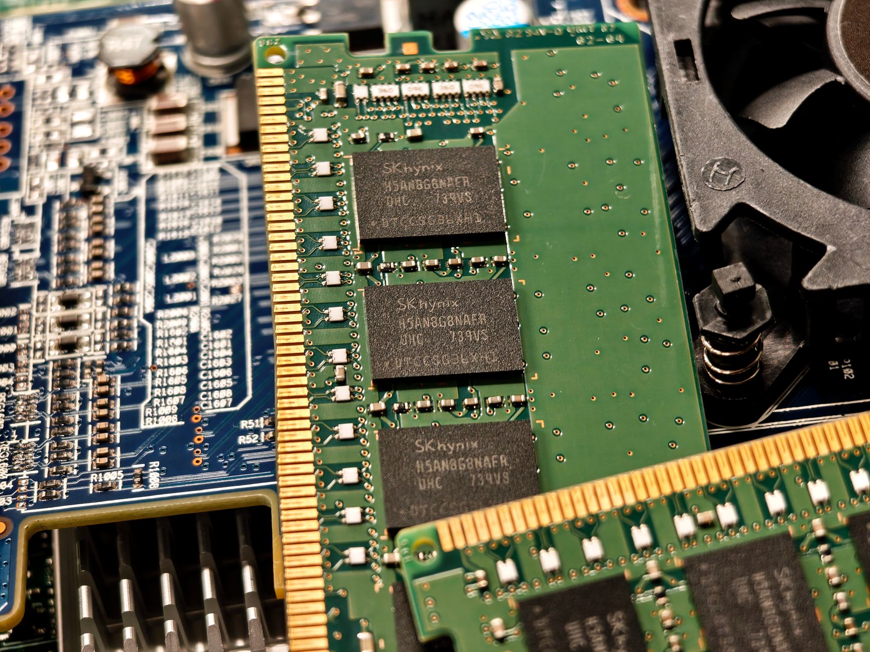 SK Hynix Intel deal